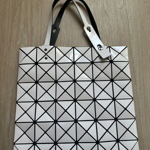 Bao Bao Issey Miyake Lucent Tote Bag White Prism Geometric Pattern Preowned